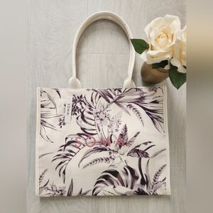 SOMA Palm Perfect Tote Bag
